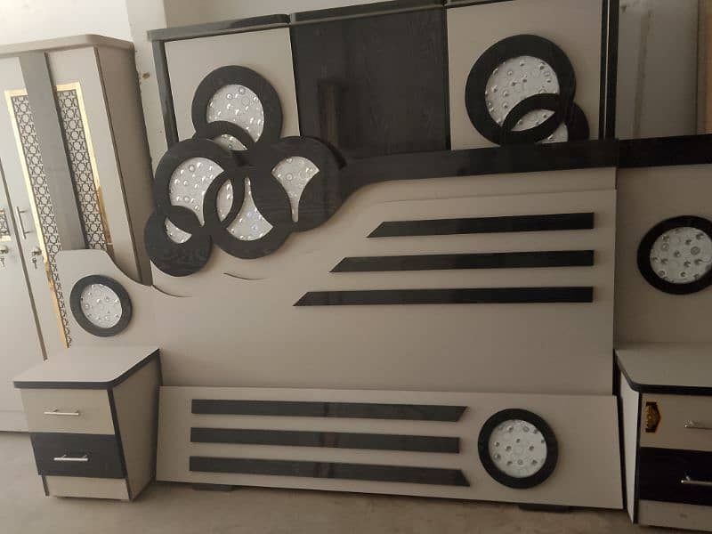 all types of bed room sets available 3