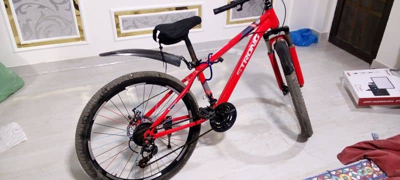 Bicycle for sell disc brakes and gears and jumper 3