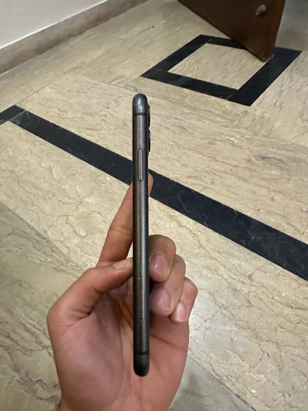 IPHONE 11 PTA APPROVED 3