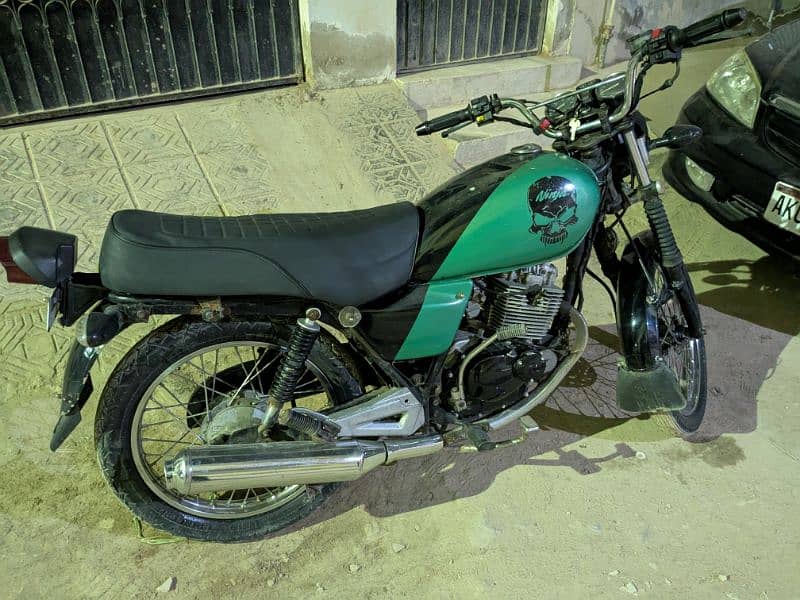 Suzuki gs 150 2010 Karachi number 0