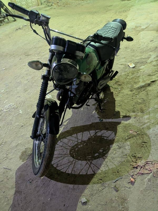 Suzuki gs 150 2010 Karachi number 2