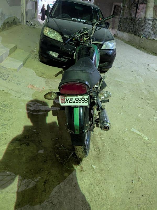 Suzuki gs 150 2010 Karachi number 4