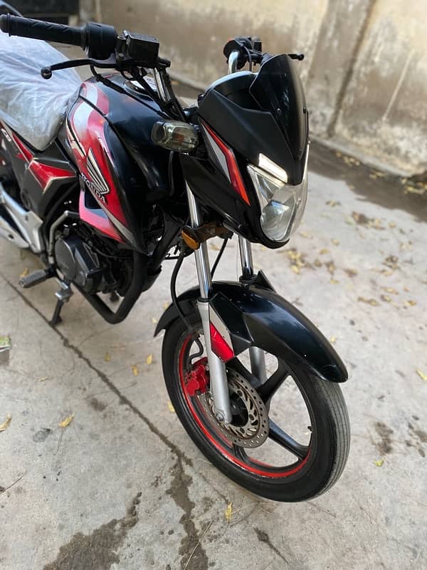 Honda CB 150F 2018 ( Black) 2