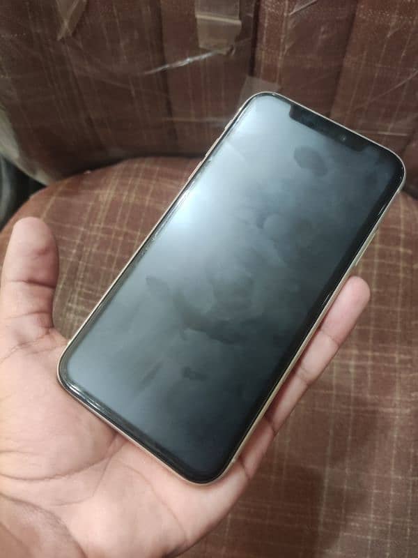 Iphone 11 128GB PTA Approved 1