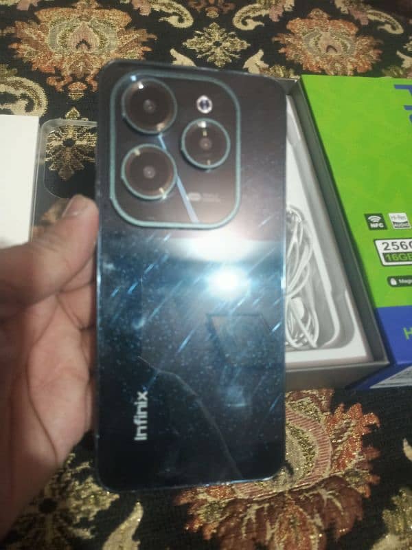 infinix HoT 40 pro 16GB/256GB All accessories complete with box 2