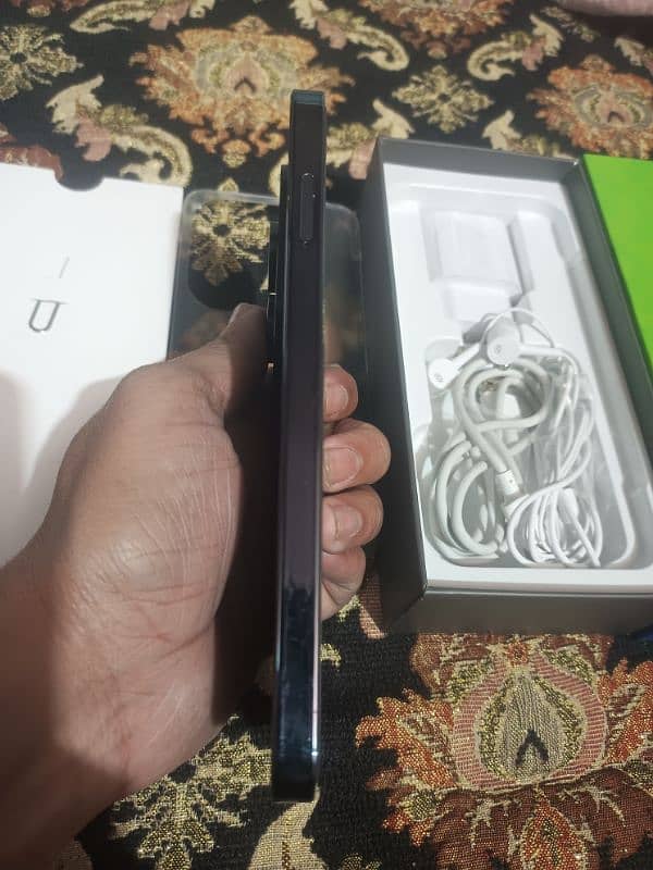 infinix HoT 40 pro 16GB/256GB All accessories complete with box 5