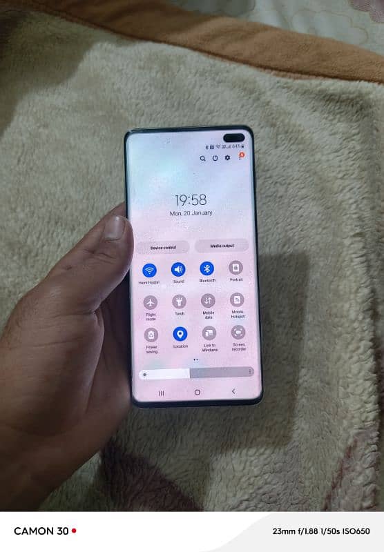 Samsung s10 plus 8 128 gb 9