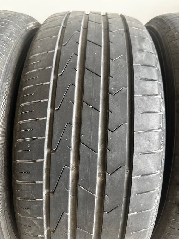 Hankook Tyre 215/55R16 0