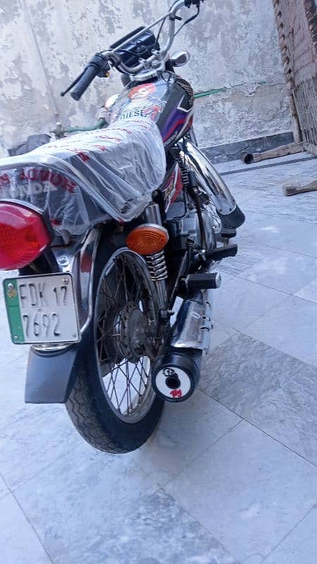 . . 03007254630=total janin ha saf sothri bike ha dawo road 8chk 4