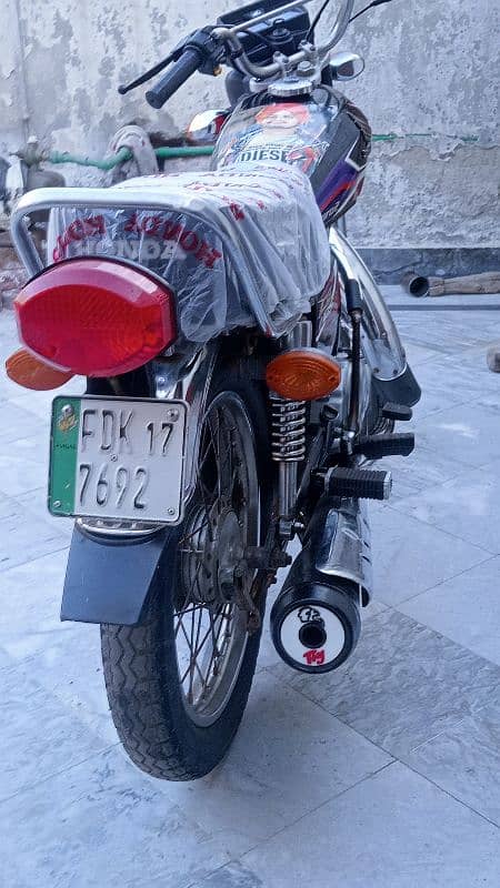 . . 03007254630=total janin ha saf sothri bike ha dawo road 8chk 5