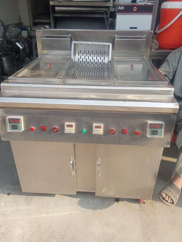 double deep fryer with sizzling 16/16 litter tank blower pizza oven 0