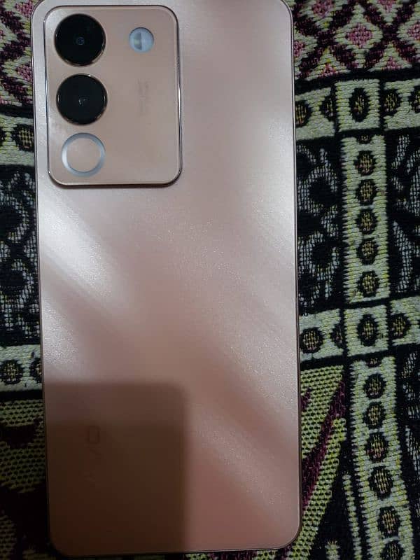 Vivo v 29e 10by 10 condition 1