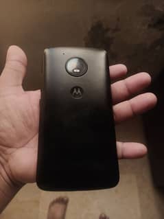 Moto E4