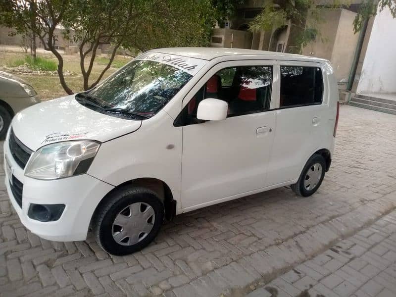 Suzuki Wagon R 2018 3