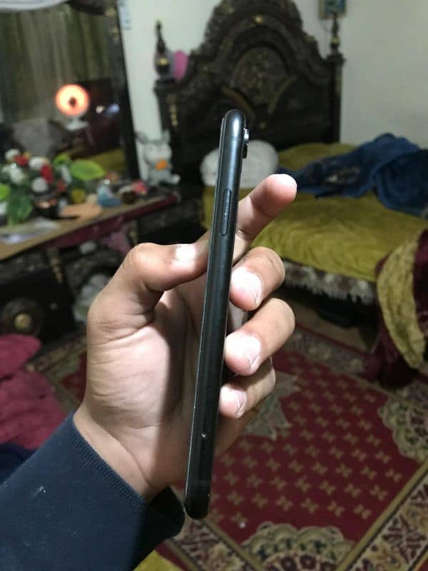 iPhone xr for sale 10/9.5 condition 64 GB 6