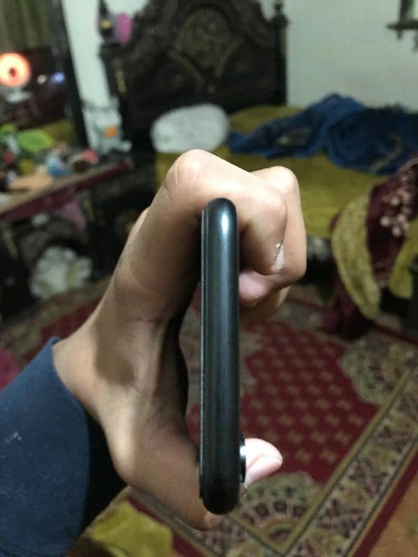 iPhone xr for sale 10/9.5 condition 64 GB 7