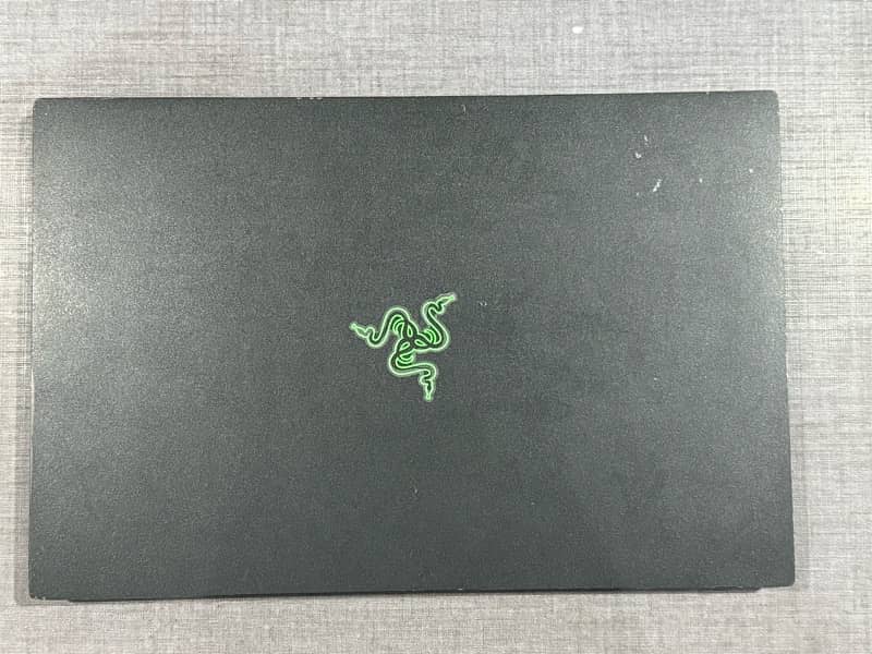 Razer Blade Core i7 9th gen | 6 GB RTX DDR 6 0