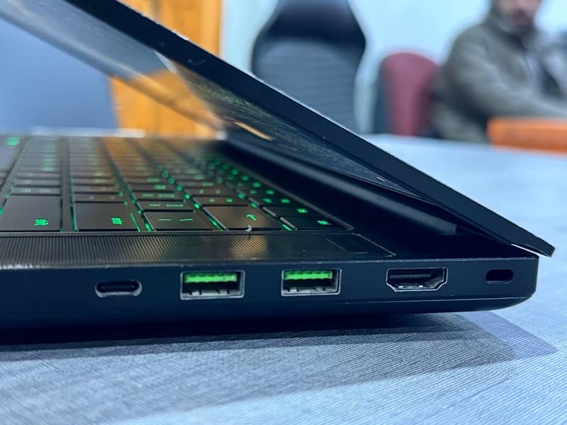 Razer Blade Core i7 9th gen | 6 GB RTX DDR 6 2