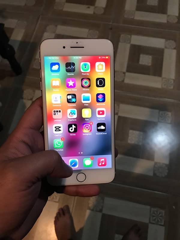 iphone 8plus brand new condtion waterpack phone 1