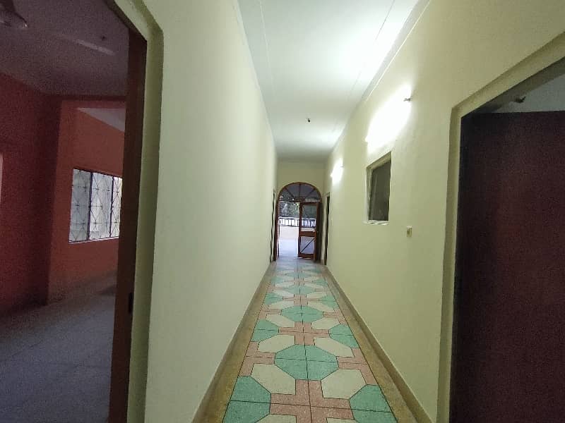 2-Kanal 3-Bedroom's Separate Gate Upper Portion Available For Rent. 20