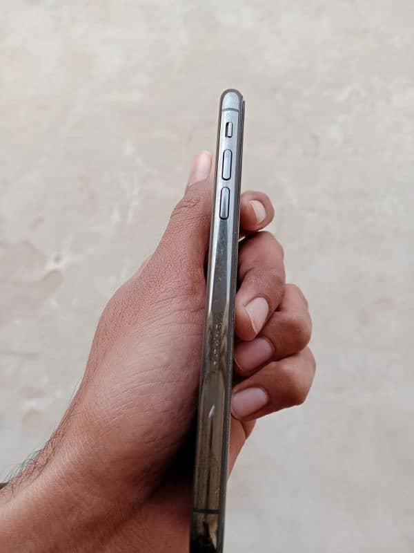 iPhone xs 64gb non pta 3