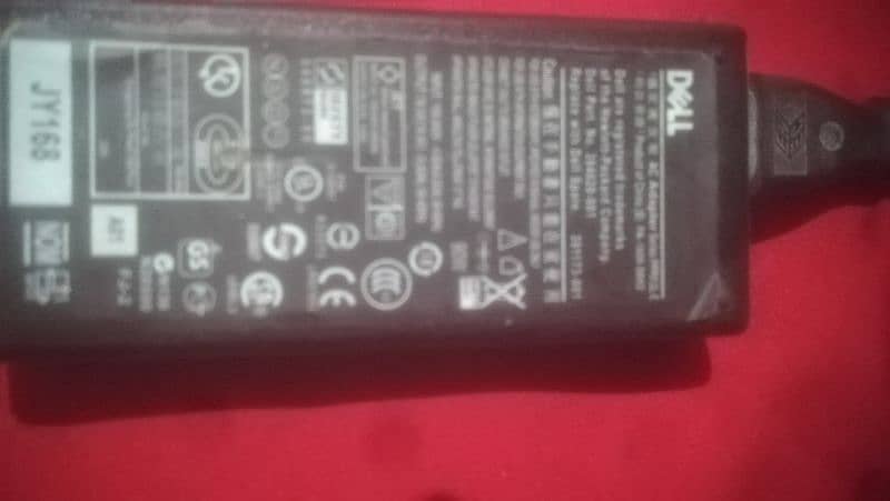 Hp or Dell original charger (adapter) 0