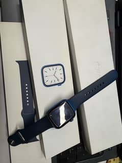 Apple watch series 7 with 45mm strap