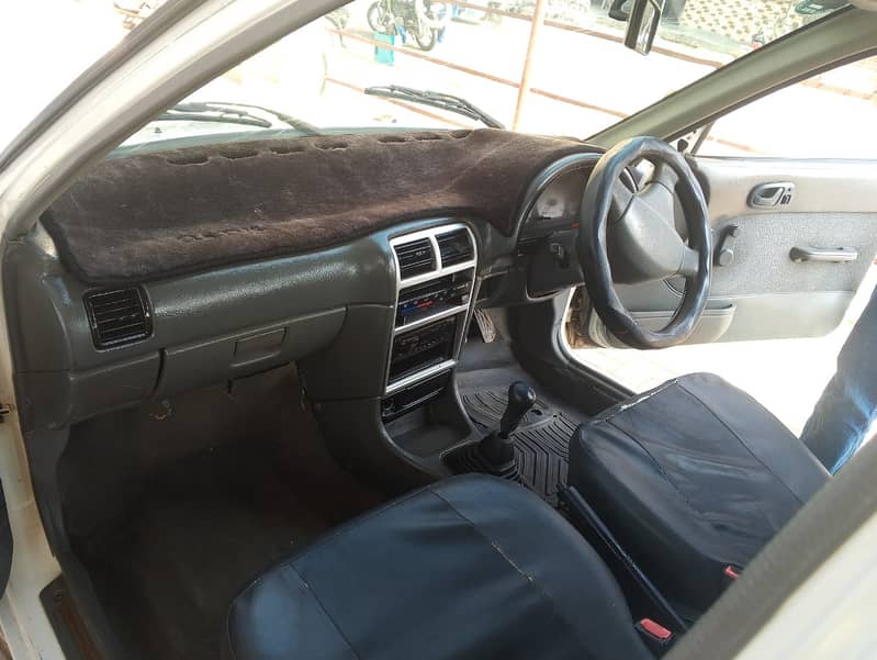 Suzuki Cultus 2011 10