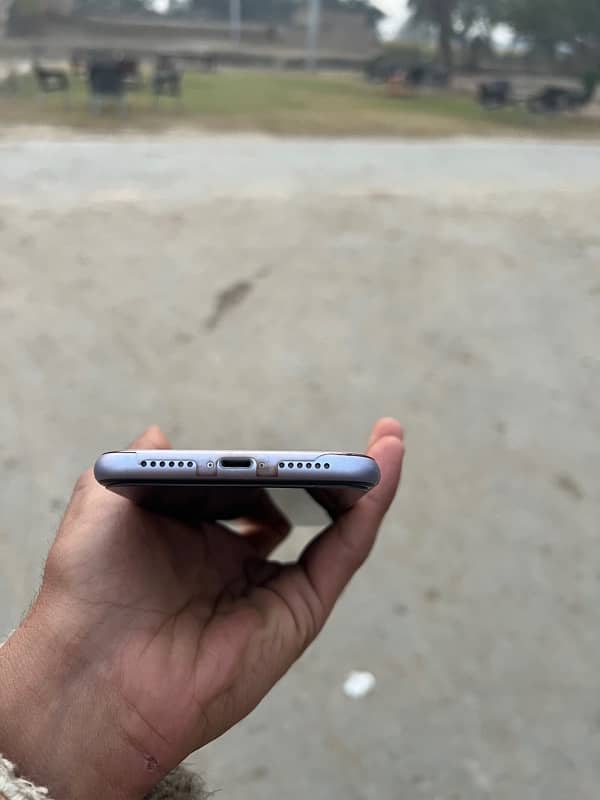 IPHONE 11 128 gb Factory unlocked 1