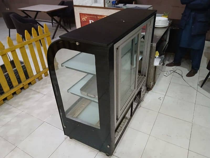 Display counter with heater 0