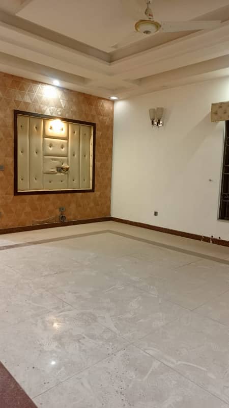 1 Kanal House for Rent in Johar Town Near UCP Best For office (Call center + Software house+ Guest House+Beauty Paular+Saloon+ Hotel) 17