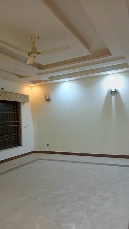 1 Kanal House for Rent in Johar Town Near UCP Best For office (Call center + Software house+ Guest House+Beauty Paular+Saloon+ Hotel) 22