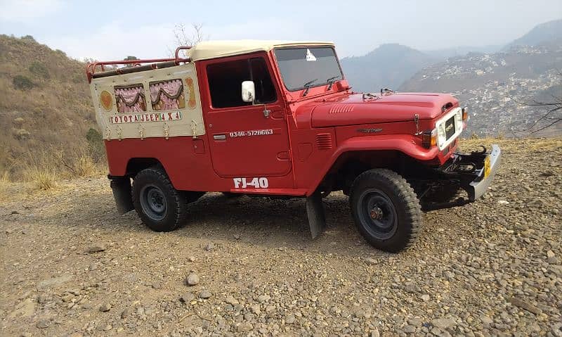 Toyota Jeep fj40 4