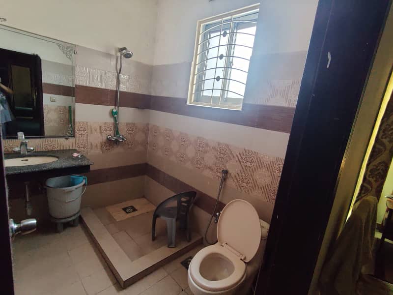 10 Marla House for Rent in Judicial Colony for Family and Silent office (Call center + Software house) 16