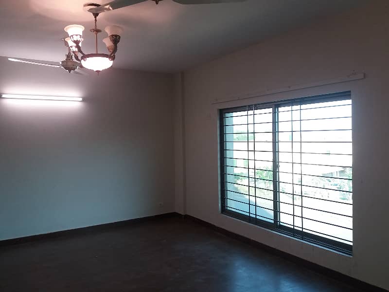 3 Bed 2nd Floor Flat For Sale In Askari 1 Chaklala Rawalpindi 0