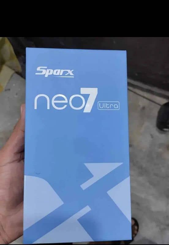 spark new 7 ultra 10/10 only exchange  gold metel 7