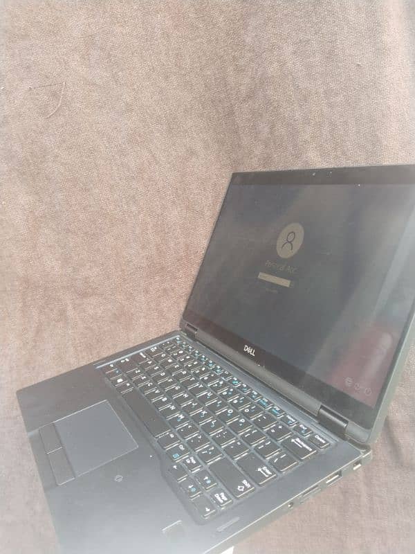 Dell 7390 2-in-1.16/512 i7 8 generation 13