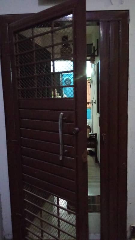 Spacious Prime Location Flat Is Available In Azam Basti For sale 5