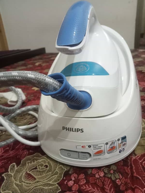 Philips steamer branded 3