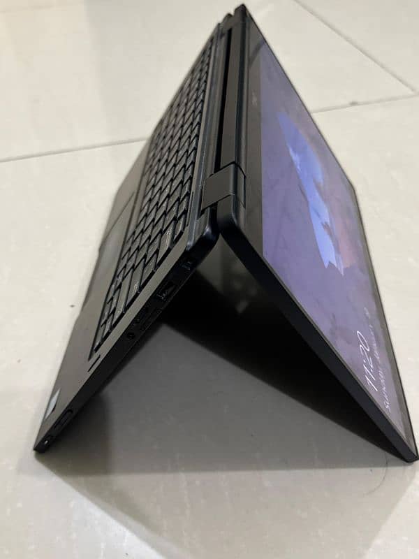 Dell i5 8gen latitude7390 2in1 2