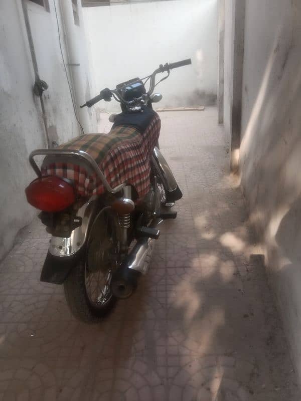 sell my Honda bike 03133302016 4