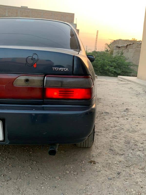 Toyota Corolla 2.0 D 1998 8