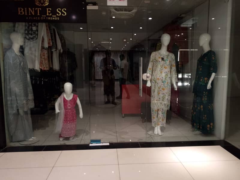 Commercial Shop For Sale In Bahria Town Lahore At Prime Location On Investor Rate 17