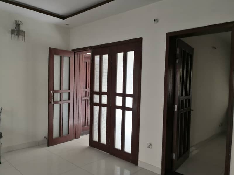 1 KANAL UPPER PORTION IS AVAILABLE FOR RENT IN VALENCIA HOUSING SOCIETY LAHORE 8