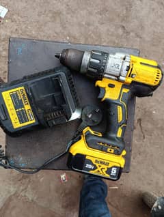 Dewalt DCD-996 With Battery Charger Complete Set