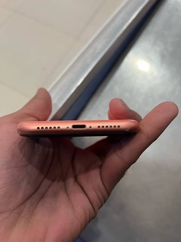 Iphone. xr condition 10/9 5