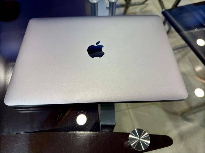 MacBook apple Early 2016 3