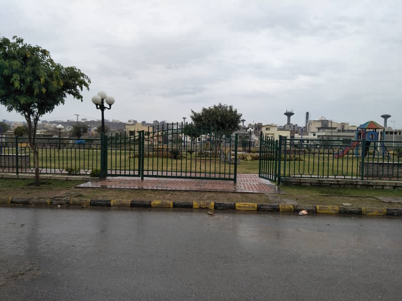 5 Marla Boulevard Back Open Plot Prime Location in Bahria Town Phase 8, M Block 12