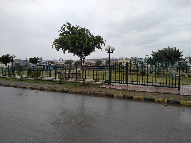 5 Marla Boulevard Back Open Plot Prime Location in Bahria Town Phase 8, M Block 13