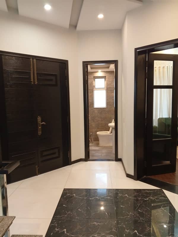 10 Marla House For Rent In Lahore 9